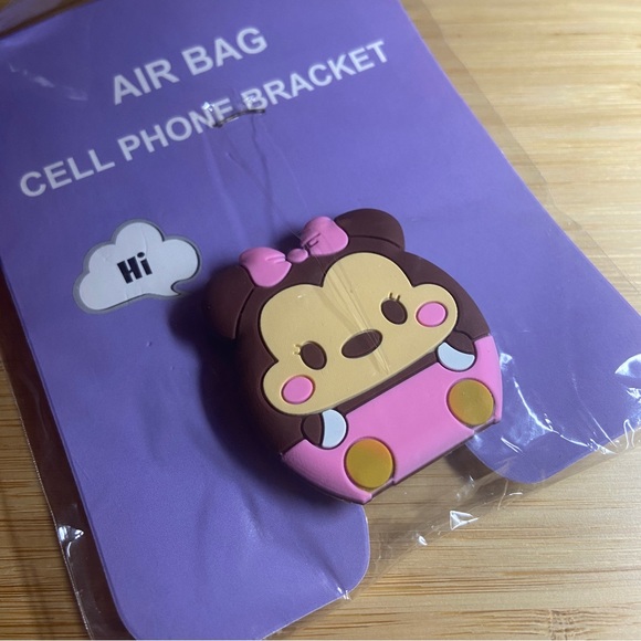 FREE WITH PURCHASE Minnie Mouse Phone Pop-Socket - Picture 3 of 3